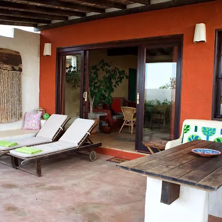 Los Arboles De Finca Malvarrosa Сasa de vacaciones